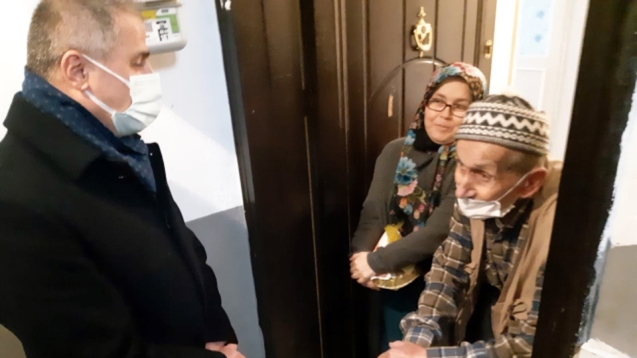 Yaşlıların Hayır Duasını Aldılar
