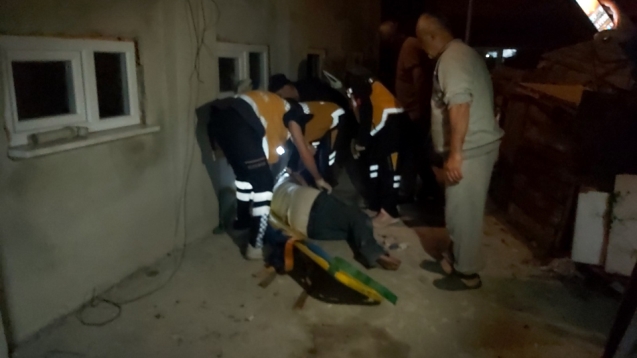 Evinin balkonundan beton zemine düştü...
