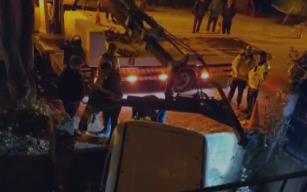 Önce araçlara çarptı… Sonra bahçeye uçtu…