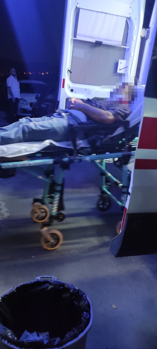 3 kişi tarafından darp edildi...