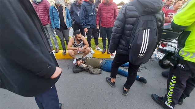 Otomobil ile motosiklet çarpıştı… 2 yaralı…