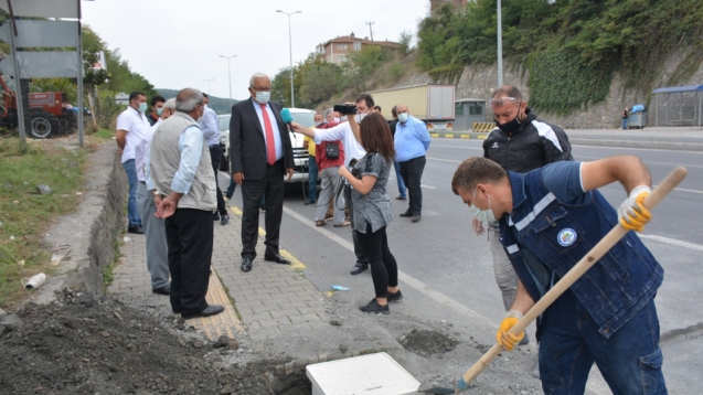 Posbıyık, kepez sinyalizasyon çalışasını inceledi