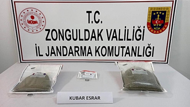 Esrar ile yakalandılar...