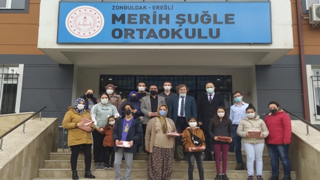 BEÜ’den tablet yardımı...