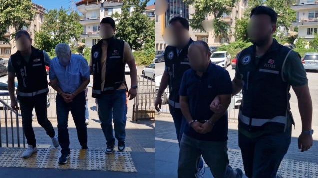 Müze müdürü ve muhasebecisi adliyede...