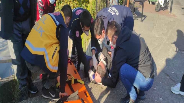 Aniden yere yığıldı, ambulansla hastaneye kaldırıldı...