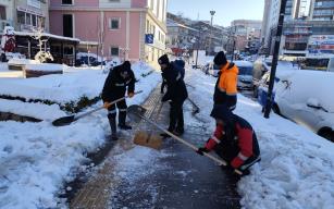 Karla mücadele mesaisi devam ediyor...