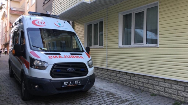 Sinir krizi geçirdi…Hastaneye Kaldırıldı…