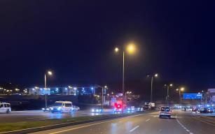 Otobüsten indi… Karşıya geçecekti…