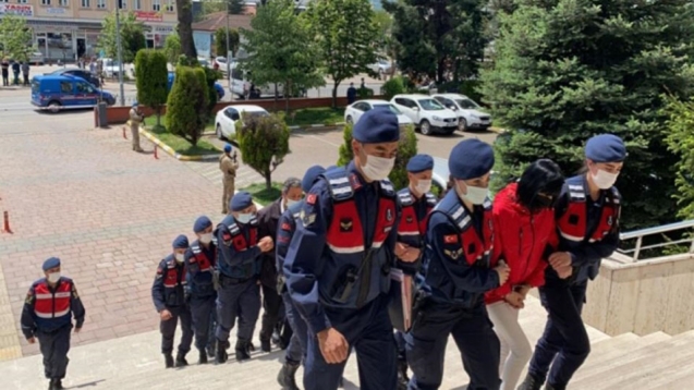 Gözaltına alınan 5 kişiden 4’ü tutuklandı