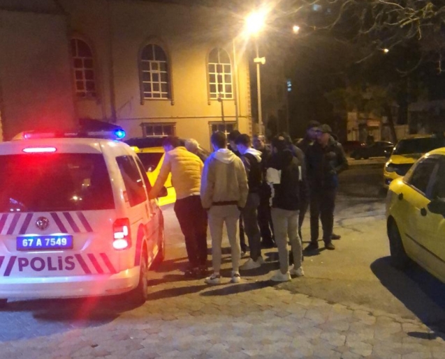 Kaza yapan sürücü olay yerinden kaçtı.. 