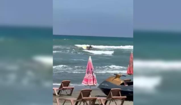 Denize giren 5 kişilik aile, boğulma tehlikesi geçirdi...