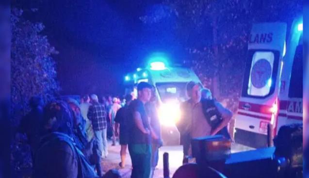 Patpat devrildi: 10 yaralı...