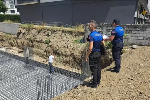 Zabıta ekipleri inşaatlarda faaliyetleri durdurdu...