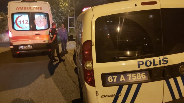 Komşular arası kavga...2 yaralı...