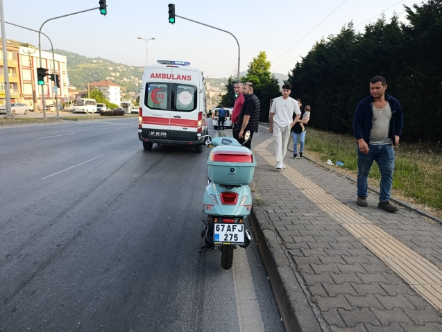 Otomobile arkadan çarptı… Soluğu hastanede aldı…