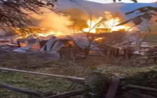 2 katlı ahşap ev yandı... 5 kişi...