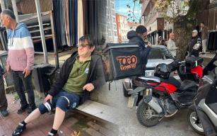 Motosiklet yayaya çarptı… Yaya yaralandı…