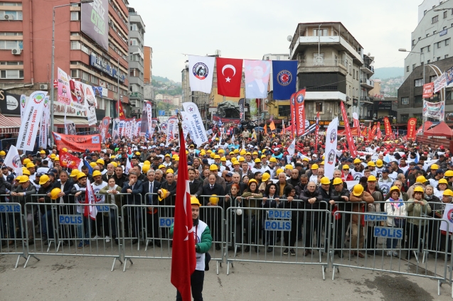 Emeğin Başkenti'nde 1 Mayıs coşkusu...
