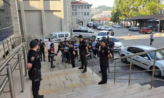 Tefecilik operasyonu... Baba ve 3 oğlu gözaltında...