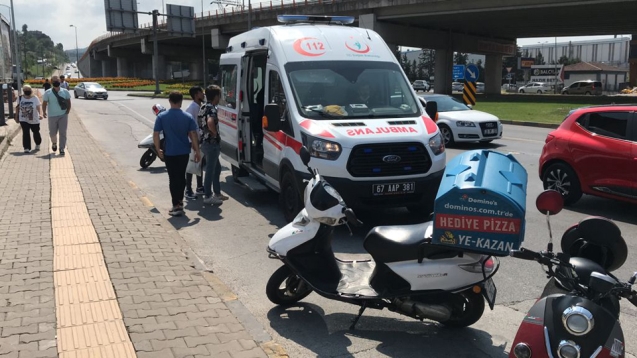 Motosiklet kazasında iki kişi yaralandı.