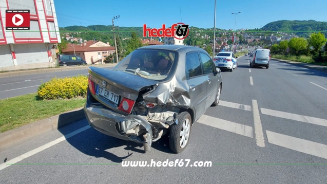 Zincirleme kazada 3 araç hasar gördü...