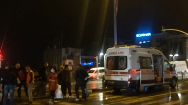 Marketten dönen adama otomobil çarpıp kaçtı
