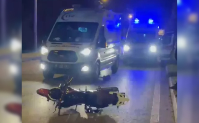 Taksi ile motosiklet çarpıştı... Kazada 2 kişi yaralandı...