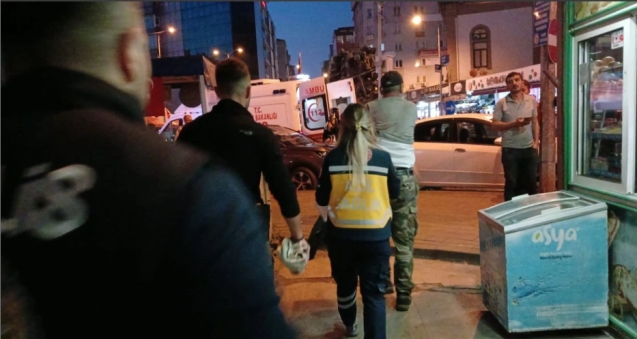 Ortalık karıştı… Bıçaklı kavgada kan aktı…