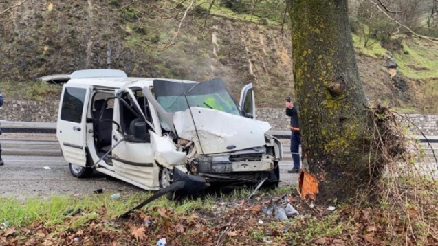 Trafik kazası...1 ölü 2 yaralı