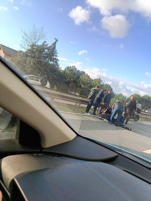 Aynı istikamette çarpıştılar... 1 kişi yaralandı...