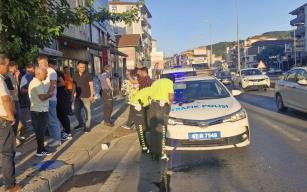 Karşıdan karşıya geçecekti...Motosiklet çarptı...