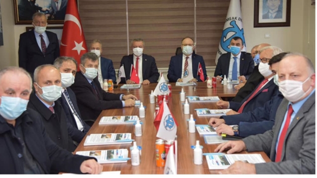Tersanelerin sorunları düzenlenen toplantıda değerlendirildi