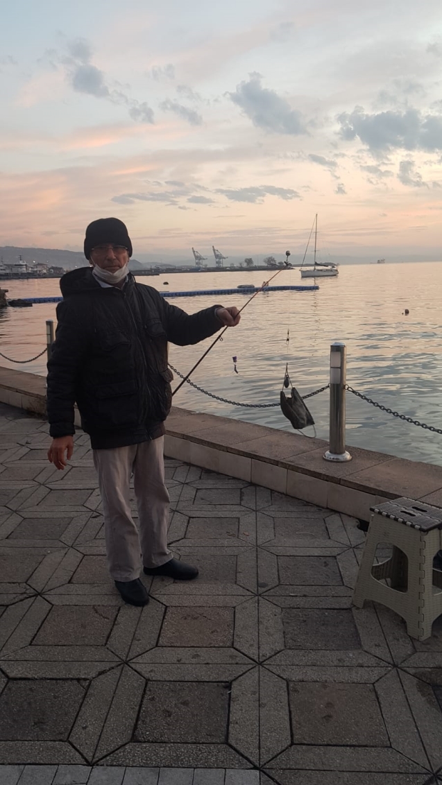 Balıkçılar balık yerine bakın ne tuttu...