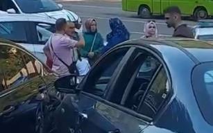 Zincirleme kaza...1’i hamile 3 kişi yaralandı...