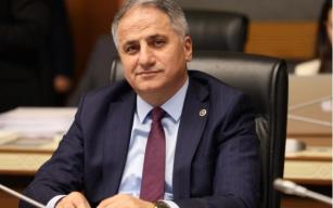 Ne mutlu demokrasiye, bayrağa, ezana sahip çıkanlara!