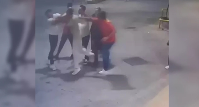 Yumruklar havada uçuştu...