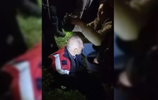Ormanda buldular... Jandarma yelek ve beresini verdi...