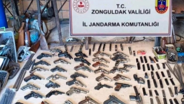 Silah ve mühimmat imalathanesine baskın...