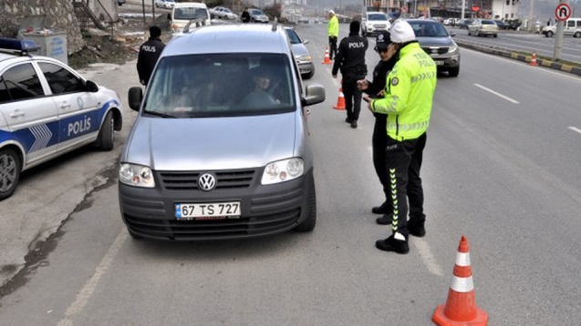 EREĞLİ EMNİYETİ, TRAFİK UYGULAMASINA DEVAM EDİYOR...