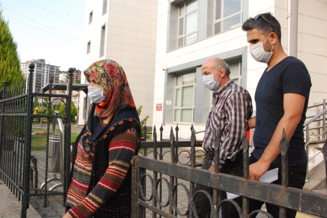 YAŞLI ADAMIN OĞLU VE GELİNİ CEZAEVİNE GÖNDERILDİ...