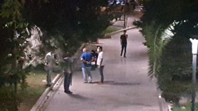 Genç kızı, vatandaşların hamlesi kurtardı...
