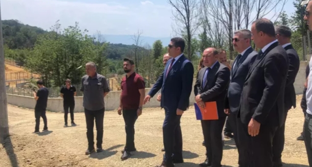 Düzce Valisi Aslan, hayvan barınağını ziyaret etti...