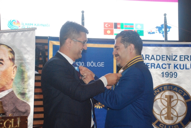 Rotary Kulübü Aykut Ateş'e devredildi....