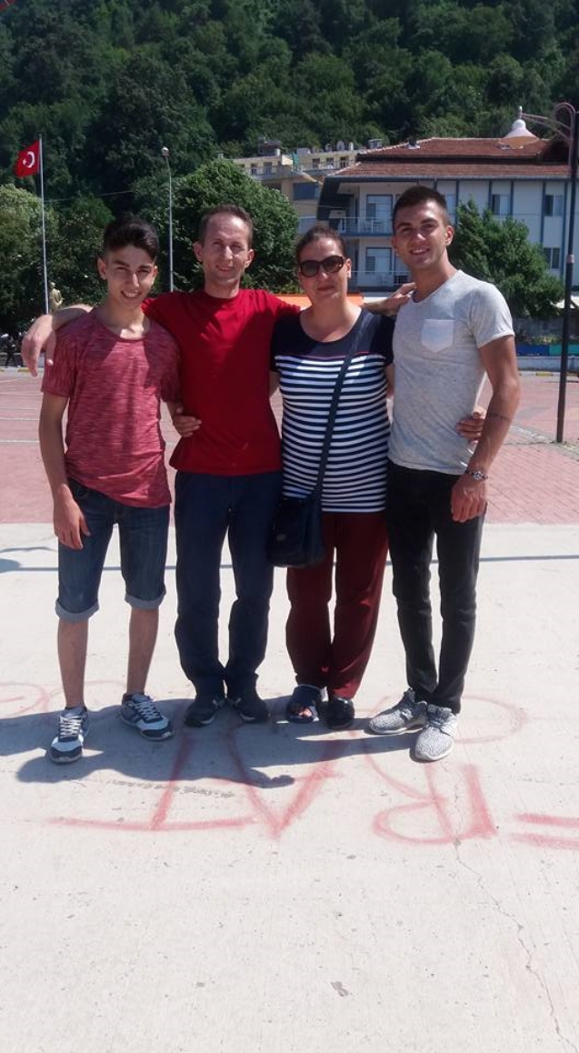 Daha 16 yaşındaydı… Babasına yardıma gitmişti…