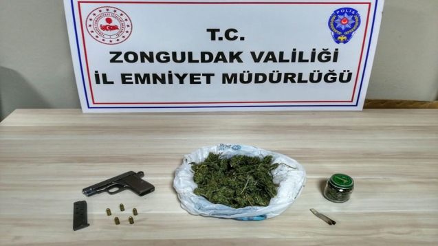 Üzerinden silah ve uyuşturucu çıktı...