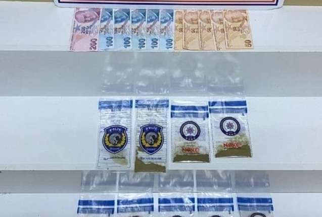 Ölümcül etkiye sahip uyuşturucu madde ile yakalandılar...