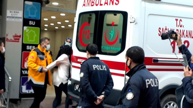 Komşularla tartıştı... elinde bıçakla bir iş yerine girdi...