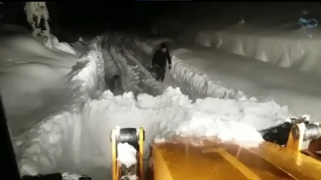 Kapalı köy yollarını ulaşıma açmak için çalışmalar başladı..