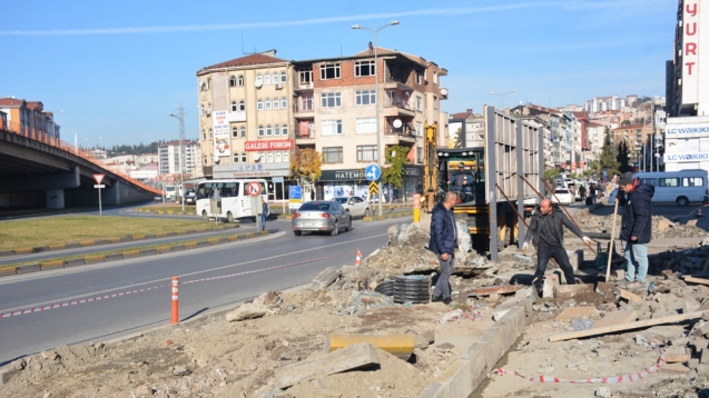 EREĞLİ’DE, TRAFİĞİ RAHATLATACAK ÇALIŞMALAR BAŞLADI...
